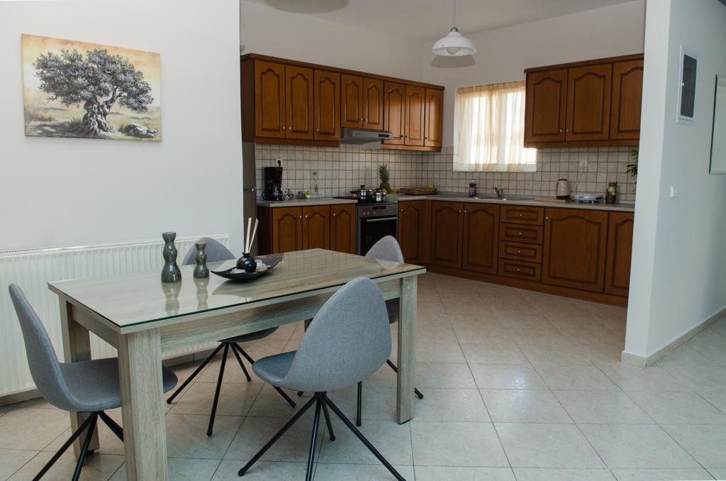 Kato Galatas Iokasti Homes מראה חיצוני תמונה
