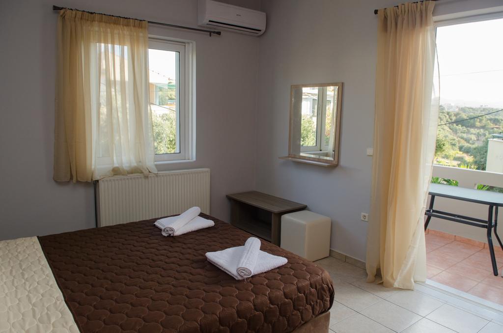 Kato Galatas Iokasti Homes מראה חיצוני תמונה